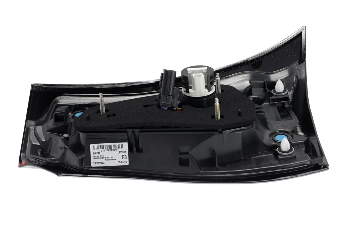 FA TOYOTA YARIS TRUNK HIGH LHD L